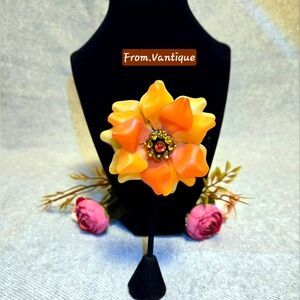 🏵 Vintage Colourful Flower w/ Rhinestone Bold / Statement Brooch / Pin 🧷